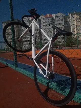 Фикс-байк (single speed) городского типа - Рама: стальная