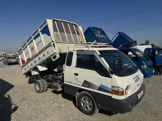 Hyundai Porter — компактный грузовик с самосвальной платформой